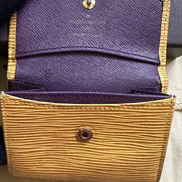 Louis Vuitton yellow Epi leather coin & change purse wallet - Picture 4 of 8